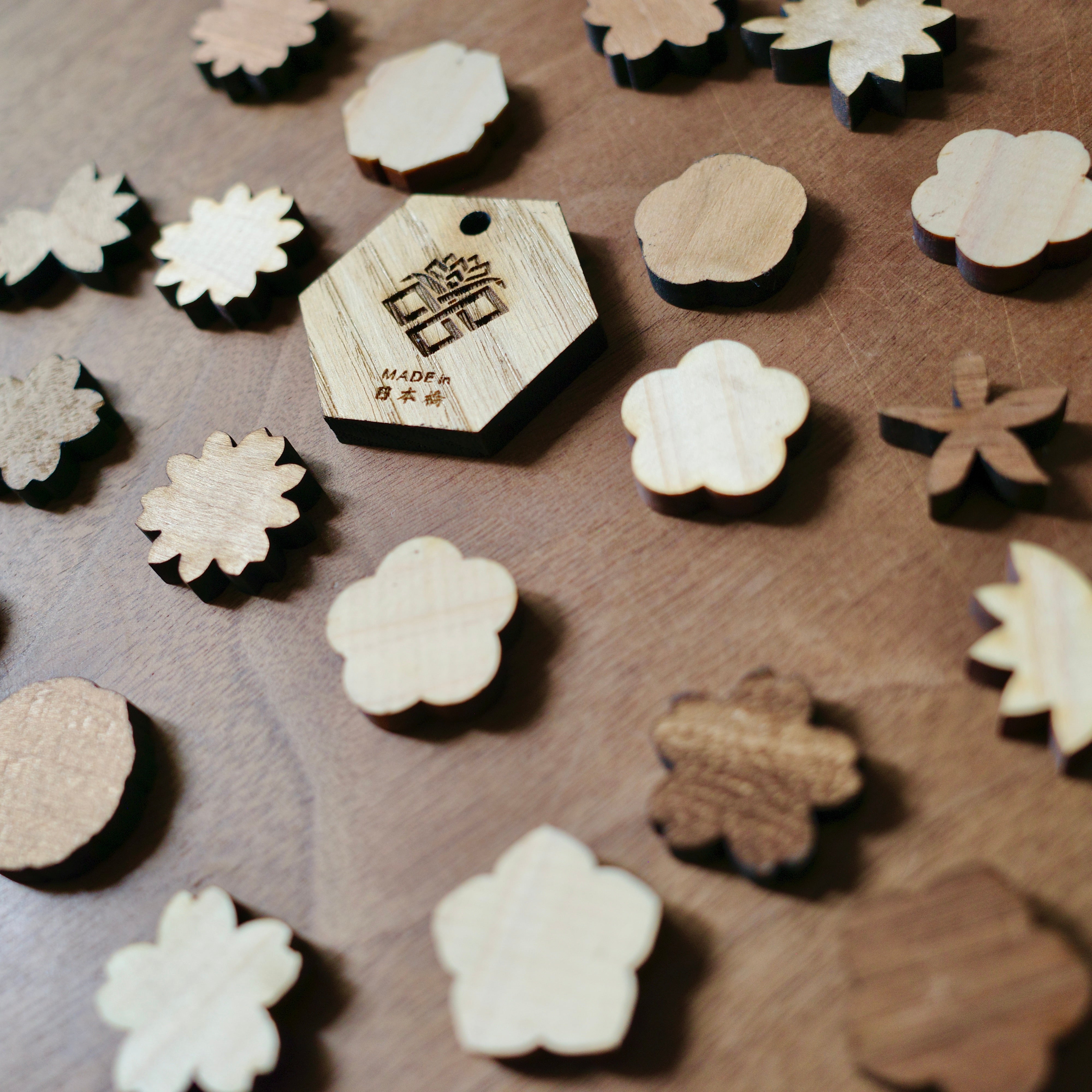 하나가타_꽃 모양 부품