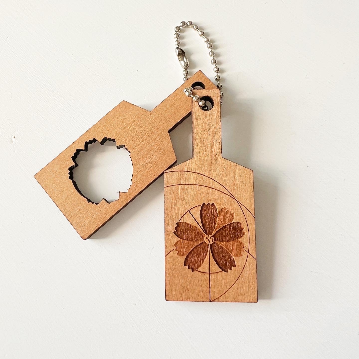 Wooden Keychain 10 [Akizakura]